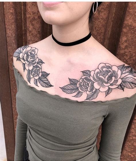 tatuajes en el pecho para mujeres|Los mejores tatuajes en el pecho para mujer 